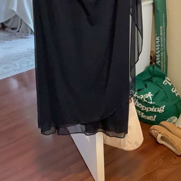 Xscape evening gown size 6 - Picture 3 of 6